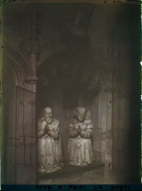 Image représentant Cathédrale Saint-Lazare, les statues funéraires de Pierre Jeannin et de son épouse Anne Guéniot