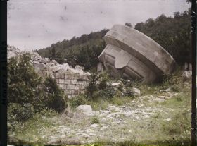 Image représentant France, Viéville, Ruines du grand Monument du Cimetière Allemand