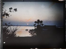 Image représentant Un coucher de soleil sur le grand Lac