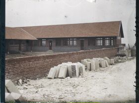 Image représentant France, Givenchy en Gobeck, Nouvelles Ecoles