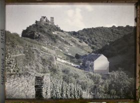Image représentant Bords du Rhin, Oberwesel, Oberwesel Le Château