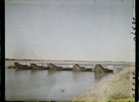 Image représentant Afghanistan, Ghirichk, Pont de bateaux sur l'Hilmend.