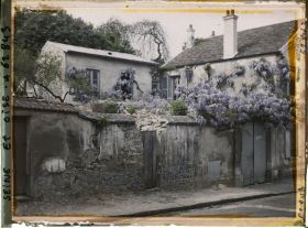 Image représentant Seine et Oise, Marly-le Roy, Maisons et Glycines