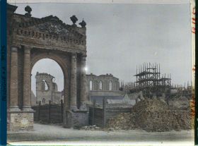 Image représentant Belgique, Ypres, Entrée de l'Evèché et ruines de St Martin