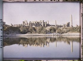 Image représentant Vue de la façade nord du temple d'Amon Râ