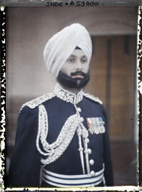 Image représentant Portrait en buste du capitaine de l'armée de Kapurthala