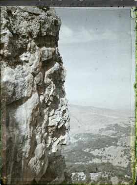 Image représentant Algérie, Constantine, Vallée du Rhumel prise de la route de l'Abîme