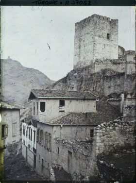 Image représentant Turquie, Angora, Maisons le long de l'enceinte de la Ville haute