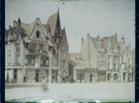 Image représentant France, Bethune, Un coin de la Grande Place