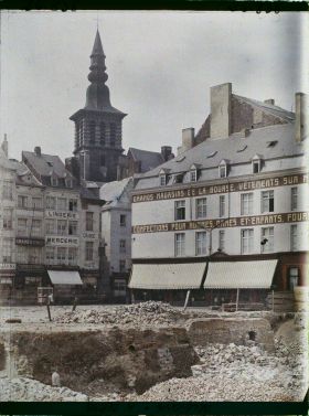 Image représentant Belgique, Namur, Place d'Armes et l'Eglise St Loup