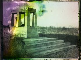 Image représentant France, Laffaux, Monumt au 4ème Cuirassiers, route des Pinou