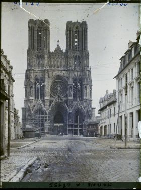 Image représentant France, Reims, Façade de la Cathédrale  (plus gros)