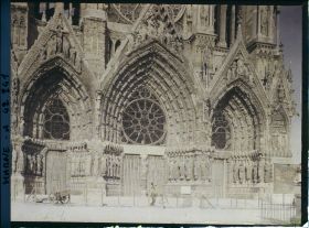 Image représentant France, Reims, La Cathédrale, les 3 Portails (façade principale)