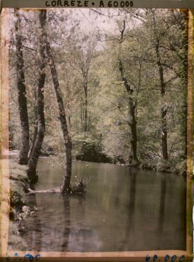 Image représentant Les bords de la Vézère