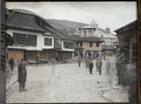 Image représentant Place pavée de la ville basse