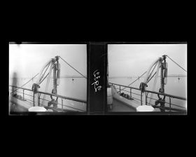 Image représentant Le bossoir de tribord à l'avant du vapeur chinois Kiang-Yu sur le Yangzijiang ("fleuve Bleu")