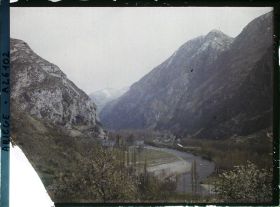 Image représentant La vallée de l'Ariège vers l'amont et Ussat-les-Bains