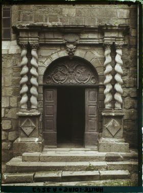Image représentant L'entrée de la chapelle des Pénitents blancs