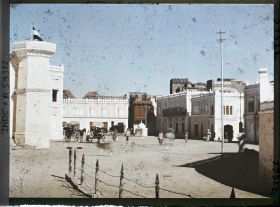 Image représentant Place située devant le Jalao Khana, l'ancien complexe palatial