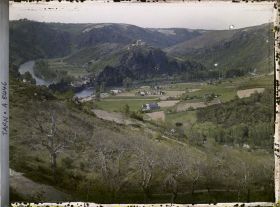 Image représentant Vue sur le Tarn et la ville, au second plan le Prieuré Notre-Dame de l'Oder