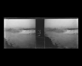 Image représentant Vue de la rivière Niagara et des chutes américaines, prise depuis le côté canadien