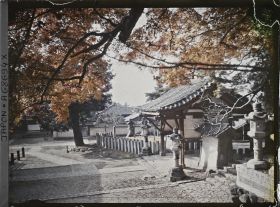 Image représentant Temple Tôdai-ji : abords du Nigatsudo (Salle du Deuxième Mois) et du Sangatsu-do
