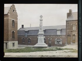 Image représentant France, Achiet, Le Monumt aux Morts