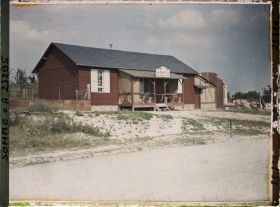 Image représentant France, Mt St Quentin, Un débit de Tabac au Mt St Quentin