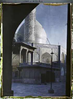 Image représentant La cour de la mosquée Abbas