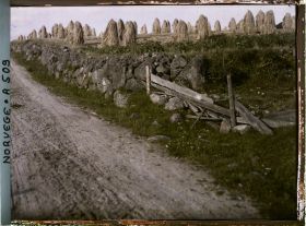 Image représentant Une route de terre à Smorklepp
