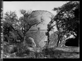 Image représentant L'une des tours du château