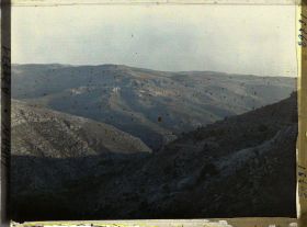 Image représentant Gorges aux environs du village