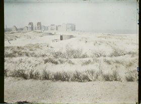 Image représentant Belgique, Heyst, Ensemble de la batterie Freya, dans le fond, Heyst