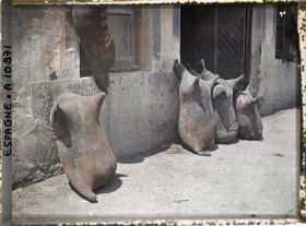 Image représentant Espagne, Bilbao, Outres remplies de Vin