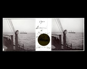 Image représentant Un cargo à vapeur à l'embouchure du Huangpu.