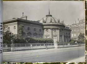 Image représentant Le Palais de la Légion d'honneur ou hôtel de Salm, quai Anatole France