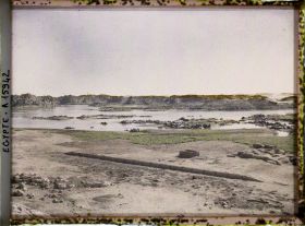 Image représentant Le Nil asséché avec le barrage