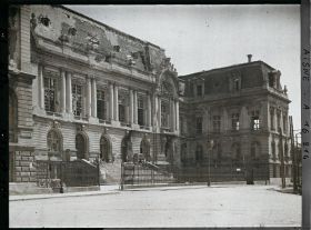 Image représentant France, St Quentin, Le Palais de justice