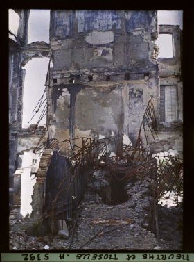 Image représentant France, Baccarat, L'escalier d'honneur du Château