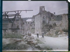 Image représentant France, Jumigny, Ruines et l'Eglise