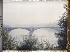 Image représentant Le Rhin et le Wettsteinbrücke depuis la terrasse (Pfalz) du Münster