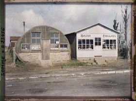 Image représentant France, Chaulnes, Boutiques : un Bazar et une modiste