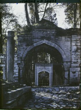 Image représentant Turquie, Constantinople - Eyoub, Cimetière d'Eyoub - Vieux Turbé