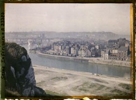 Image représentant L'Avant Port, vue d'ensemble prise de Notre-Dame de Bonsecours