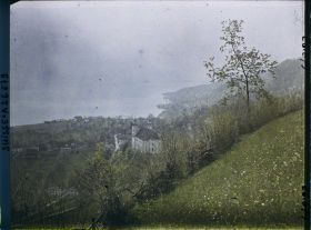 Image représentant L'église Saint-Pierre-et-Paul et le lac de Sarnen