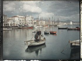 Image représentant Dans le port de Thessalonique