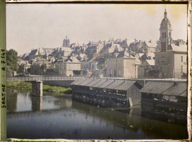 Image représentant La vue de la ville et de la Sarthe