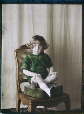 Image représentant L'enfant  https://musee-albert-kahn.s-museum.fr/home/NWQ2OTAwYzNmYjZlZTk1ZWQwODJmMjY4L2dlbmVyaWMtbm90aWNlLXRhYi9hdXRob3JpdHkvNjE3YTc5ZjVjZjhiODk2OGIzMzM3ZDIx/5d6900c3fb6ee95ed082f268/generic-notice-tab/authority/617a79ebcf8b8968b33374b9 François Neburget