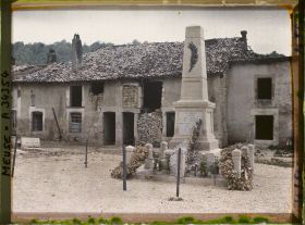 Image représentant France, Viéville, Monument aux morts du Village