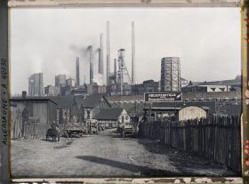 Image représentant Prusse, Essen, Usine de Charbon et Cokerie en activité